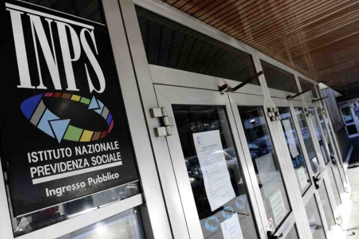 L’importo mensile dell’assegno unico varia in base all’ISEE del nucleo familiare, con maggiorazioni per particolari condizioni quali nuclei numerosi